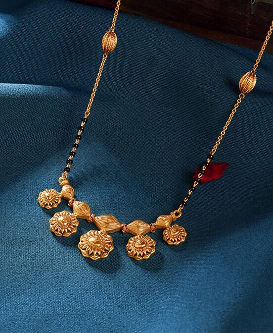 mangalsutra-cat